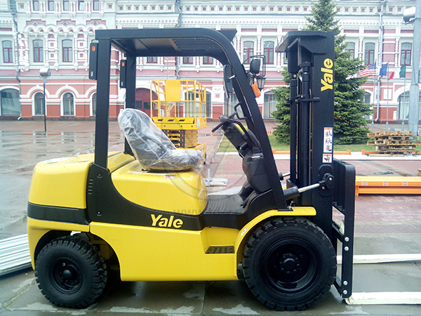 Погрузчики Yale повысили эффективность логистики на фанерном заводе в Санкт-Петербурге